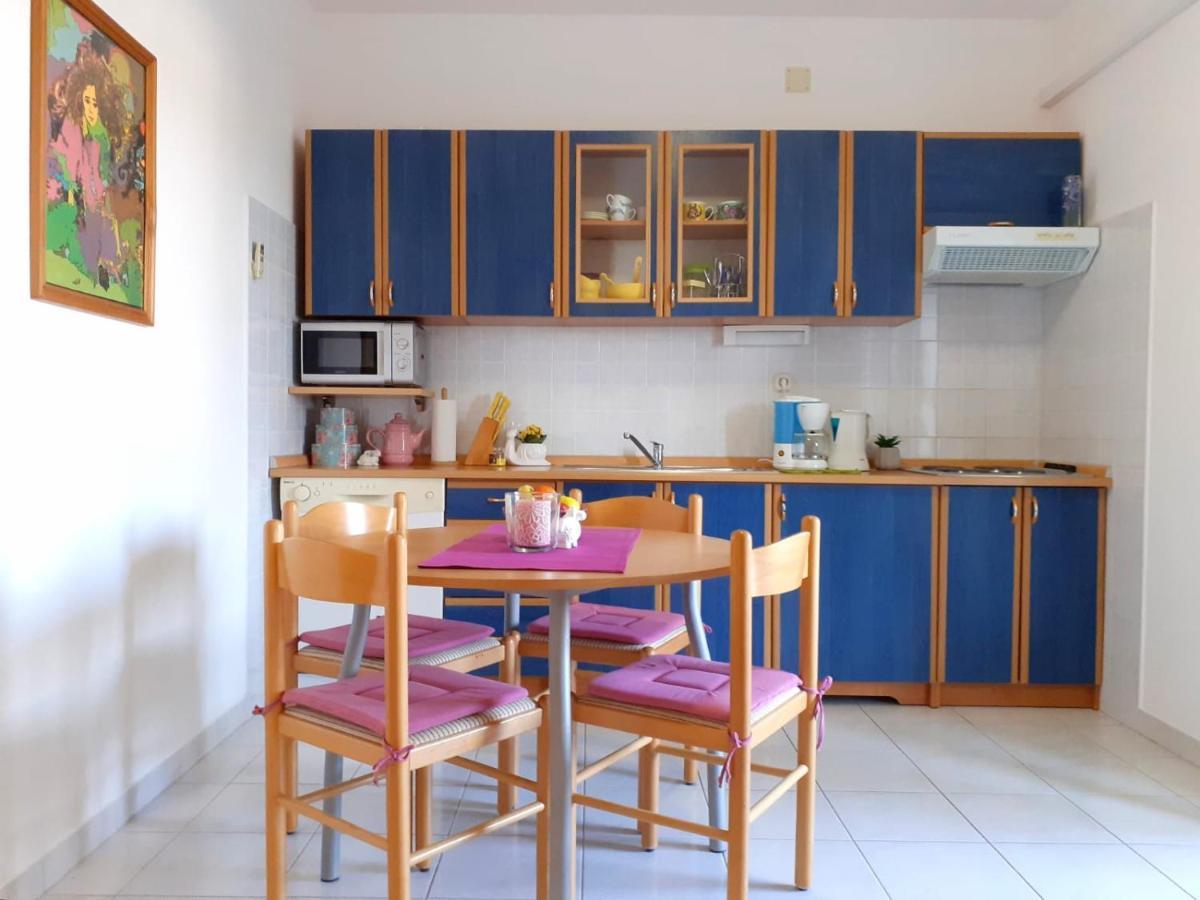 Apartment Borovina *