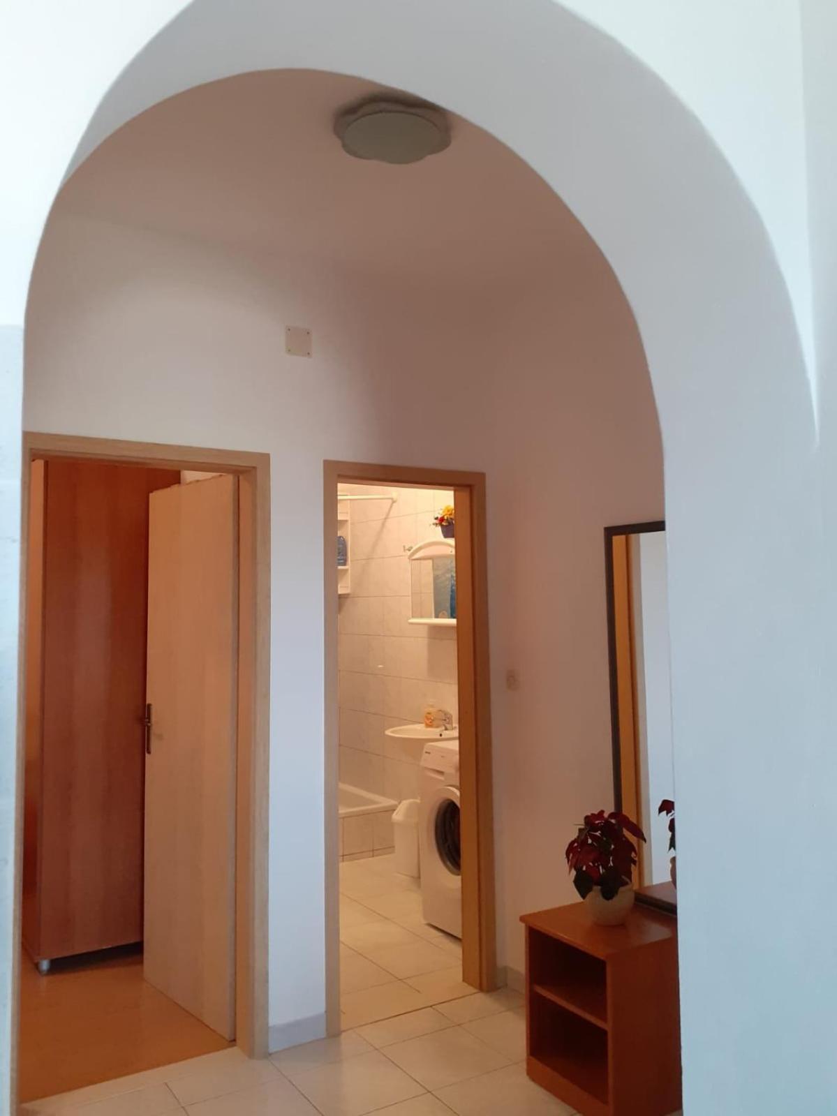 Borovina Apartment Bol